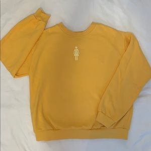 Yellow sweatshirt